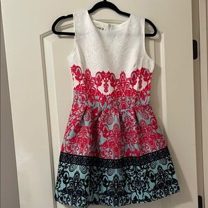 NWT Colorful Dress with Pink and Blue Patterns Size Small